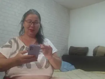 Bongacams Live Sex of emmasquirt69