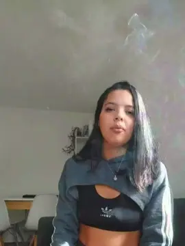 Cam4 Sex Chat of DarkhoneyX