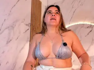 Cam4 Free Live Porn of Evelin_mason