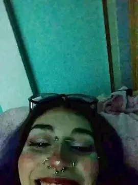 Cam4 Live Sex of Yoli_dolly666