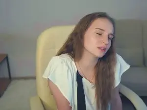 Cam4 Free Live Porn of RuthannZutell