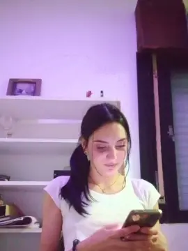 Cam4 Live Sex of pauu_xoxxo