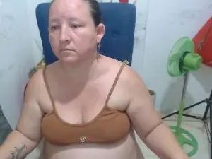 Cam4 Watch Live Sex Cams of Yohis_Kiut25