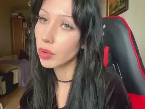 Cam4 Live Sex of BelvaThyne