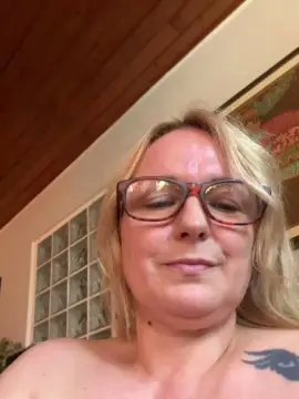 Cam4 Watch Live Sex Cams of lucestellata