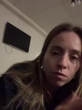 Cam4 Watch Live Sex Cams of antonella236