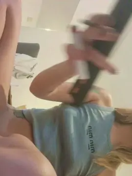 Cam4 Live Porn of agusttinak3