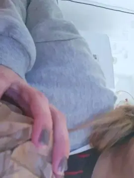 Cam4 Live Sex Cam of agusttinak3