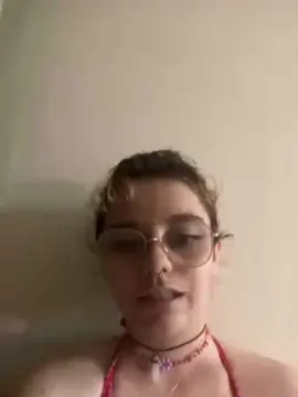 Cam4 Live Sex Cam of Emy_2002