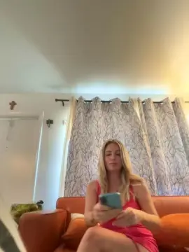 Cam4 Private Sex Chat of LetsshowitALL