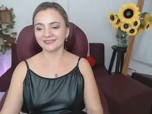Cam4 Free Live Porn of ana_milf