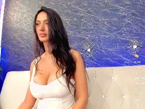 Cam4 Live Porn of belle_emanuelle