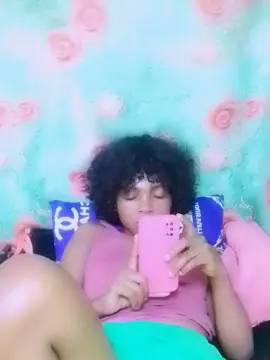 Cam4 Free Live Porn of elia220