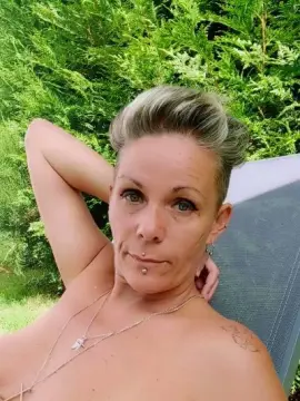 Cam4 Free Porn Cam of missfreya_bzh