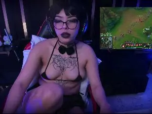 Cam4 Adult Webcam of Nyveth