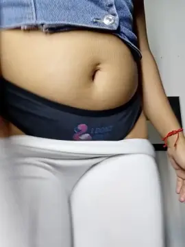 Cam4 Private Sex Chat of Scarlett_pee