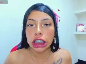 Cam4 Free Live Porn of tamara_bloom