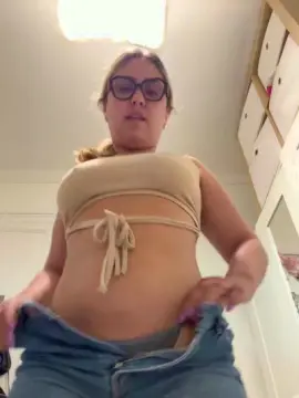 Cam4 Sex Chat of susixxx4u