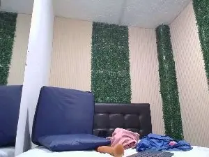 Cam4 Free Live Porn of vanessa_R69