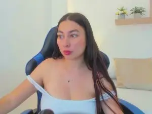 Cam4 Free Live Porn of bella_99_