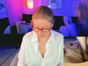 Cam4 Watch Live Sex Cams of AlexandraKind