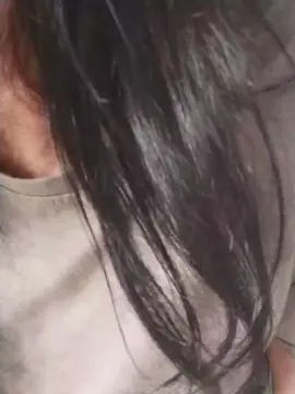 Cam4 Free Porn Cam of RaatkiRani19