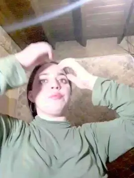Cam4 Free Live Porn of luney5