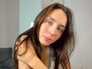 Cam4 Watch Live Sex Cams of AnissaRaumhill