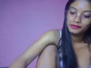 Cam4 Live Sex Cam of Sisie_Sexyy