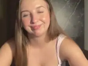 Cam4 Adult Webcam of CharlotteReal
