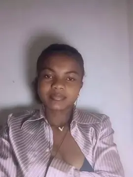 Cam4 Nude Webcam of mialisoa3