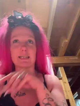 Cam4 Live Porn of wetNwildPim