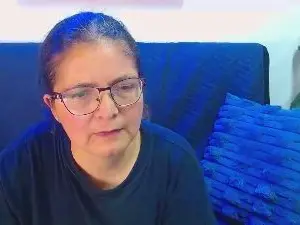 Cam4 Free Live Porn of Linda_banks_