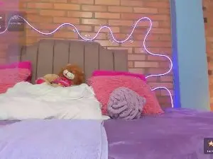 Cam4 Live Sex Cam of Luna_valmontt