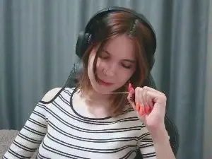 Cam4 Free Live Porn of ClareTerney