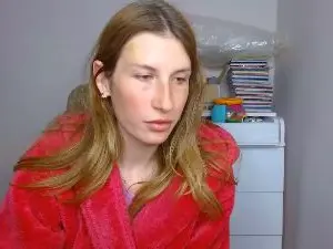 Cam4 Nude Webcam of Evelyn_21_m