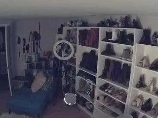 Camsoda Sex Cam of voyeurcam-missoliviablack-03