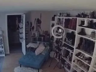 Camsoda Live Porn of voyeurcam-missoliviablack-03