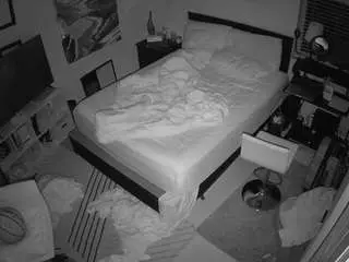 Camsoda Nude Webcam of voyeurcam-hornyhostel-01