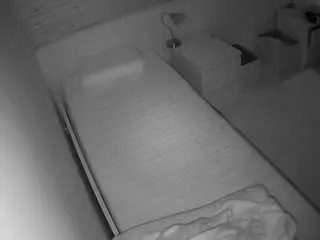 Camsoda Live Sex of voyeurcam-julmodels-greybed-1