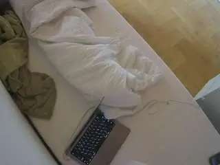 Camsoda Adult Webcams of voyeurcam-julmodels-greybed-2