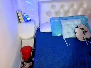 Camsoda Watch Live Sex Cams of xvarelylegalx