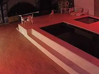 Camsoda Adult Webcams of voyeurcam-casa-salsa-gym