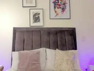 Camsoda Adult Video Chat of helen-moorex
