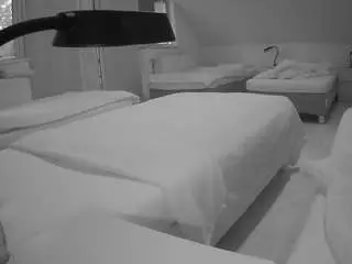 Camsoda Free Live Porn of voyeurcam-julmodels-bed-2