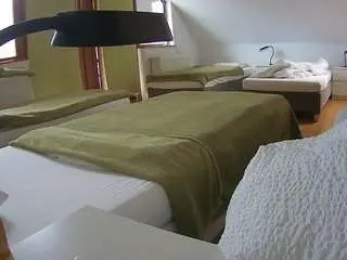 Camsoda Private Sex Chat of voyeurcam-julmodels-bed-2