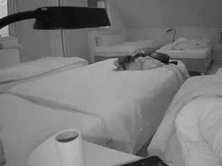 Camsoda Live Porn of voyeurcam-julmodels-bed-2