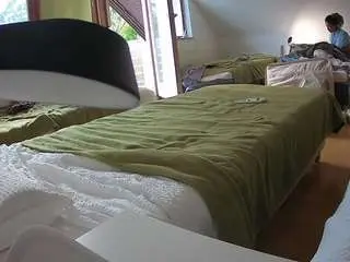 Camsoda Sex Cam of voyeurcam-julmodels-bed-2