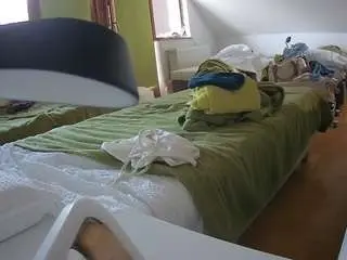 Camsoda Sex Chat of voyeurcam-julmodels-bed-2