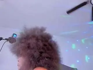 Camsoda Watch Live Sex Cams of yiaunaniree